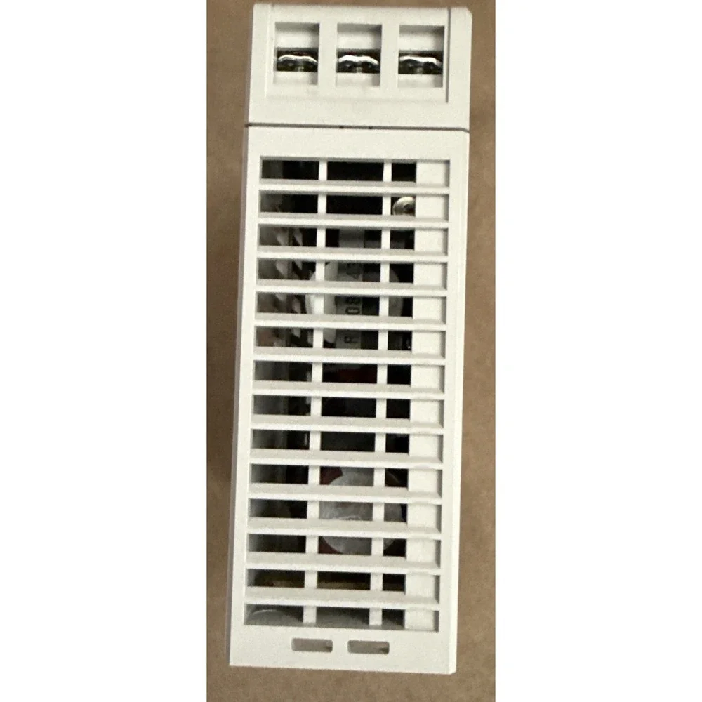 Idec: PS5R-SC24 Power Supply. 30W Output. Input: 100-240VAC, 0.9A.